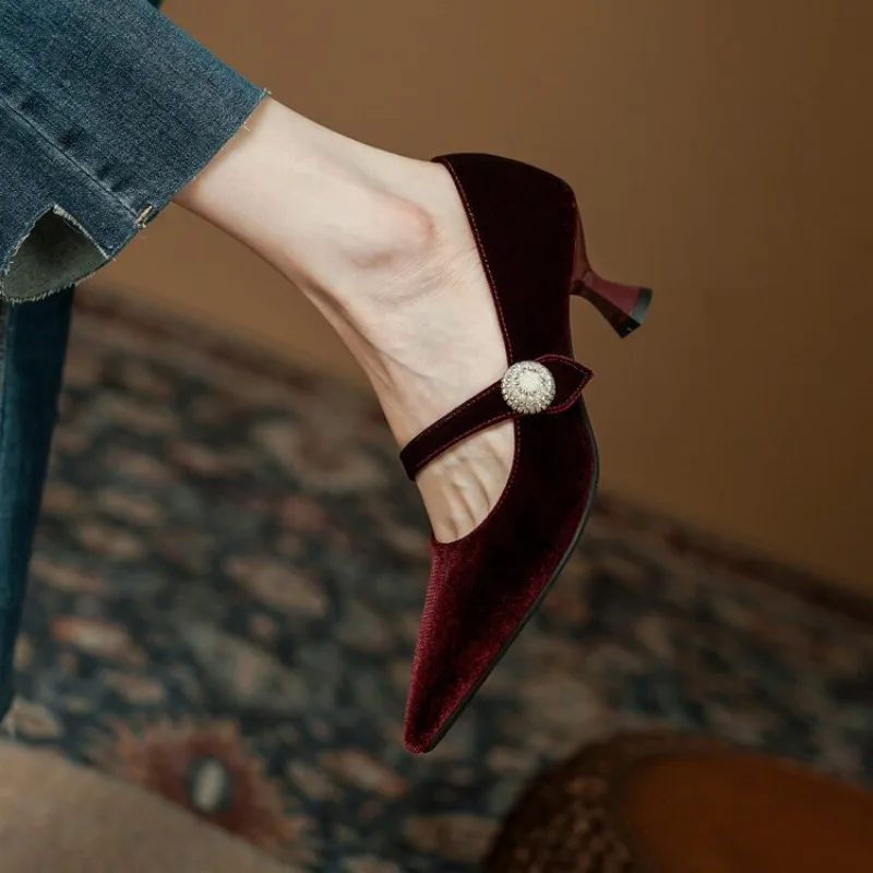 와인 레드 포인티드 토 메리 제인 슈즈 여성용 빈티지  - Women'S Shoes And Accessories 리뷰 및 가격